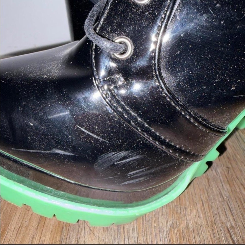 Wild Diva Black Patent Lace-Up Platform Boots with Green Sole - Picture 4 of 4
